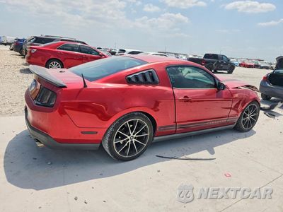 Trzecie zdjęcie samochodu z tyłu: 2010 FORD MUSTANG VIN:1ZVBP8AN8A5101754 - miniatura