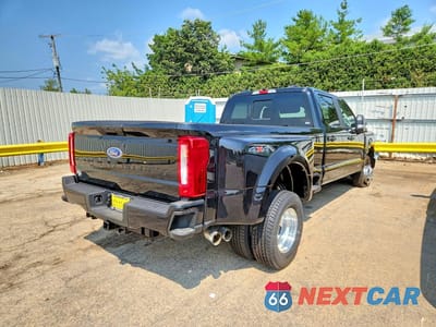 Trzecie zdjęcie samochodu z tyłu: 2026 FORD F350 SUPER DUTY VIN:1FT8W3DM0TEC88187 - miniatura