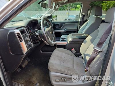 Zdjęcie 7 z 12 samochodu: 2017 CHEVROLET SILVERADO K1500 LT VIN:3GCUKREC7HG381047 - miniatura