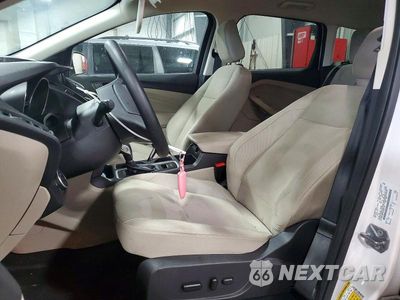 Zdjęcie 7 z 14 samochodu: 2019 FORD ESCAPE SE VIN:1FMCU9GD5KUB61126 - miniatura
