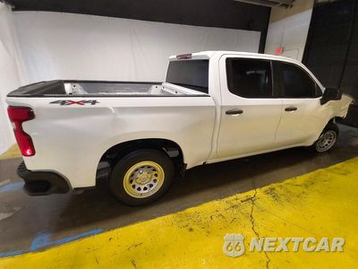 Trzecie zdjęcie samochodu z tyłu: 2022 CHEVROLET SILVERADO K1500 VIN:3GCPDAEK9NG553963 - miniatura