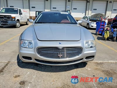 Piąte zdjęcie samochodu w środku: 2005 MASERATI QUATTROPORTE M139 VIN:ZAMCE39A750014721 - miniatura