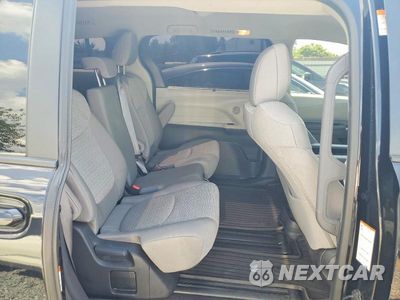 Zdjęcie 11 z 13 samochodu: 2023 TOYOTA SIENNA LE VIN:5TDKRKEC2PS174592 - miniatura