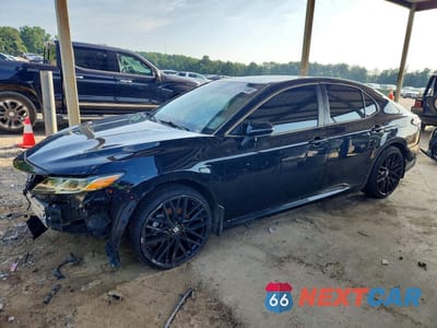 2024 TOYOTA CAMRY LE 4T1C11AK6RU858641 - główne zdjęcie licytacji z USA - miniatura
