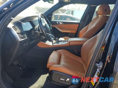 Zdjęcie 7 z 13 samochodu: 2019 BMW X5 XDRIVE40I VIN:5UXCR6C56KLK89012 - miniatura