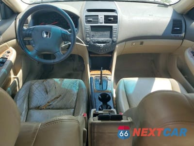 Zdjęcie 8 z 12 samochodu: 2004 HONDA ACCORD EX VIN:1HGCM66894A022548 - miniatura