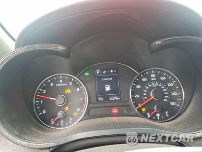 Zdjęcie 9 z 13 samochodu: 2018 KIA FORTE S VIN:3KPFL4A70JE189178 - miniatura
