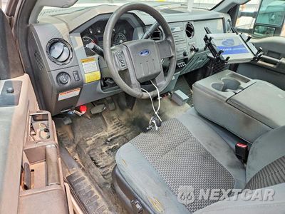 Zdjęcie 8 z 13 samochodu: 2015 FORD F450 SUPER - BUCKET TRUCK VIN:1FDUF4GT5FEC59338 - miniatura