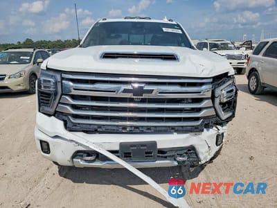 Piąte zdjęcie samochodu w środku: 2026 CHEVROLET SILVERADO K2500 HIGH COUNTRY VIN:2GC4KREY0T1108321 - miniatura