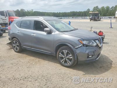 Czwarte zdjęcie samochodu z boku: 2018 NISSAN ROGUE SL VIN:5N1AT2MV8JC786154 - miniatura