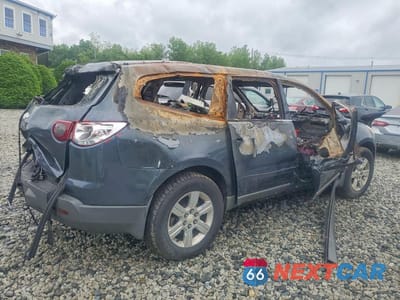 Trzecie zdjęcie samochodu z tyłu: 2012 CHEVROLET TRAVERSE LT VIN:1GNKVJED0CJ297207 - miniatura