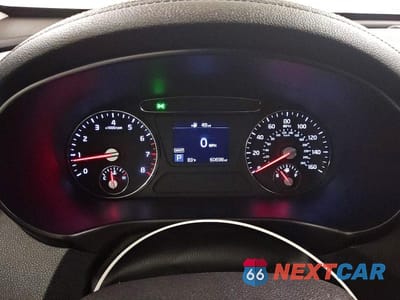 Zdjęcie 9 z 13 samochodu: 2020 KIA SORENTO LX VIN:5XYPG4A33LG632001 - miniatura