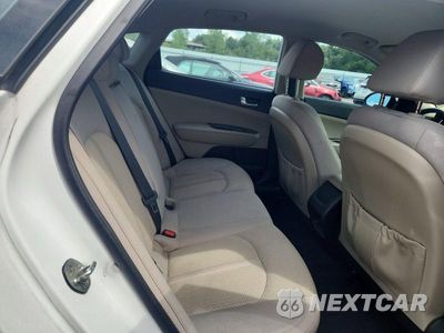 Zdjęcie 10 z 12 samochodu: 2017 KIA OPTIMA LX VIN:5XXGT4L31HG157002 - miniatura