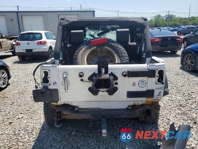 Zdjęcie 6 z 12 samochodu: 2010 JEEP WRANGLER UNLIMITED SPORT VIN:1J4BA3H11AL159396 - miniatura