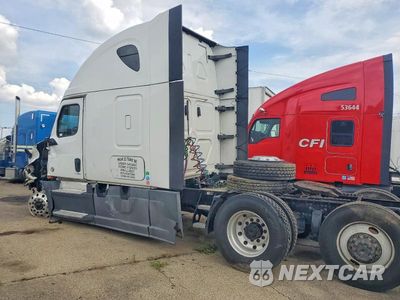 Trzecie zdjęcie samochodu z tyłu: 2020 FREIGHTLINER CASCADIA 126 SEMI TRUCK VIN:3AKJHHDR6LSLL0827 - miniatura