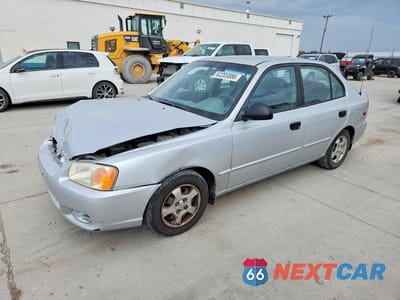2002 HYUNDAI ACCENT GL KMHCG45C92U336739 - główne zdjęcie licytacji z USA - miniatura