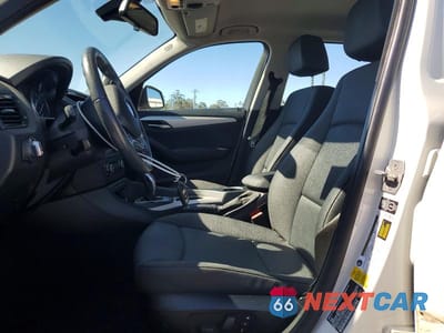 Zdjęcie 7 z 12 samochodu: 2015 BMW X1 SDRIVE28I VIN:WBAVM1C58FV314463 - miniatura