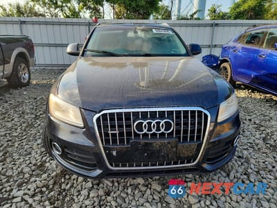 Piąte zdjęcie samochodu w środku: 2013 AUDI Q5 PREMIUM PLUS VIN:WA1LFAFP4DA085313 - miniatura