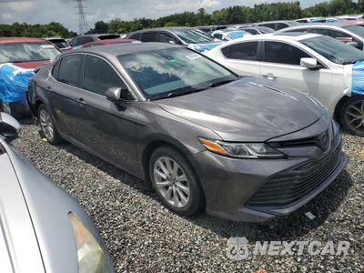 Czwarte zdjęcie samochodu z boku: 2019 TOYOTA CAMRY /LE/ VIN:4T1B11HK5KU253257 - miniatura