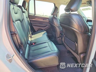 Zdjęcie 11 z 13 samochodu: 2024 JEEP GRAND CHEROKEE LIMITED VIN:1C4RJHBGXR8943850 - miniatura