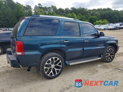 Trzecie zdjęcie samochodu z tyłu: 2005 CADILLAC ESCALADE LUXURY VIN:1GYEK63N75R176888 - miniatura