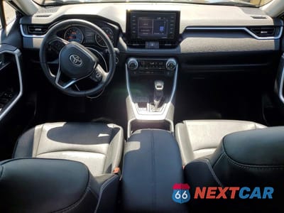 Zdjęcie 8 z 13 samochodu: 2021 TOYOTA RAV4 XLE PREMIUM VIN:2T3C1RFV9MC168742 - miniatura