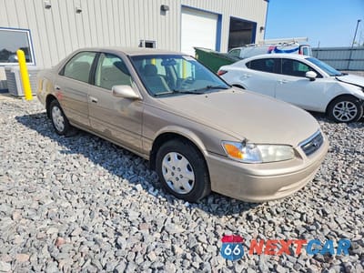 Czwarte zdjęcie samochodu z boku: 2000 TOYOTA CAMRY LE VIN:4T1BG22K3YU007670 - miniatura