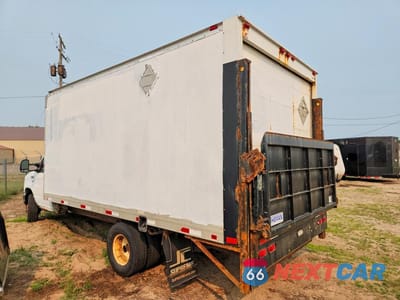 Drugie zdjęcie samochodu z przodu: 2016 FORD E350 BOX TRUCK VIN:1FDWE3FL7GDC13038 - miniatura