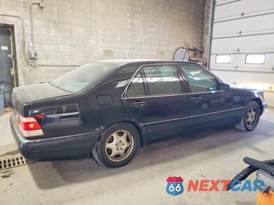 Trzecie zdjęcie samochodu z tyłu: 1997 MERCEDES-BENZ S 420 VIN:WDBGA43G4VA372467 - miniatura