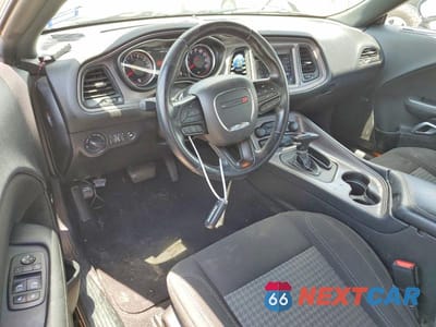 Zdjęcie 8 z 13 samochodu: 2023 DODGE CHALLENGER SXT VIN:2C3CDZAGXPH553573 - miniatura