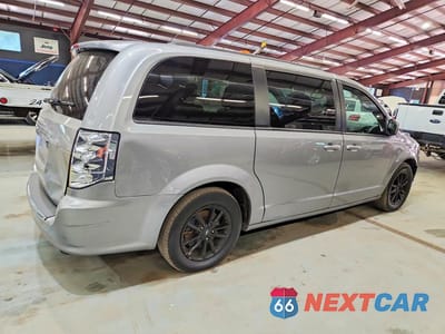 Trzecie zdjęcie samochodu z tyłu: 2019 DODGE GRAND CARAVAN GT VIN:2C4RDGEG0KR790192 - miniatura