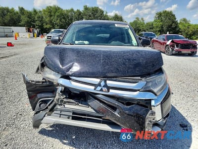 Piąte zdjęcie samochodu w środku: 2016 MITSUBISHI OUTLANDER ES VIN:JA4AD2A35GZ039695 - miniatura