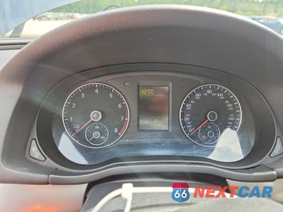 Zdjęcie 9 z 12 samochodu: 2014 VOLKSWAGEN PASSAT S VIN:1VWAT7A35EC052840 - miniatura