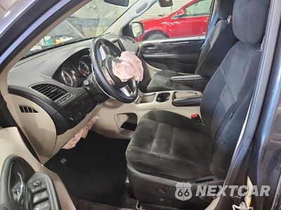 Zdjęcie 7 z 13 samochodu: 2016 DODGE GRAND CARAVAN SXT VIN:2C4RDGCG6GR355039 - miniatura