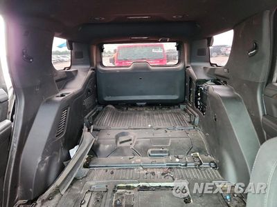 Zdjęcie 10 z 13 samochodu: 2021 CHEVROLET TAHOE C1500 VIN:1GNSCLED2MR360490 - miniatura