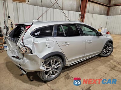 Trzecie zdjęcie samochodu z tyłu: 2016 VOLVO V60 CROSS COUNTRY PREMIER VIN:YV4612HK3G1003341 - miniatura