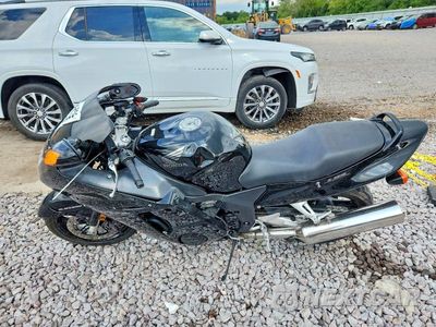 Trzecie zdjęcie samochodu z tyłu: 1997 HONDA CBR1100 XX VIN:JH2SC3506VM001588 - miniatura