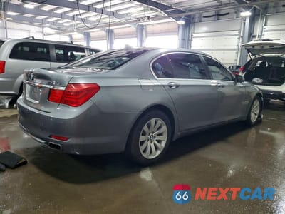 Trzecie zdjęcie samochodu z tyłu: 2011 BMW 750 VIN:WBAKB8C57BCY66754 - miniatura