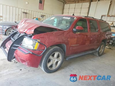 2014 CHEVROLET SUBURBAN C1500 LT 1GNSCJE09ER166753 - główne zdjęcie licytacji z USA - miniatura