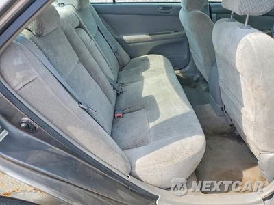 Zdjęcie 10 z 12 samochodu: 2003 TOYOTA CAMRY LE VIN:4T1BE32K53U775090 - miniatura