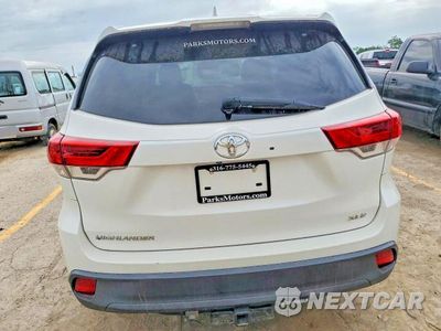 Zdjęcie 6 z 12 samochodu: 2019 TOYOTA HIGHLANDER XLE VIN:5TDKZRFH6KS569872 - miniatura