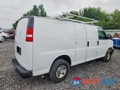 Trzecie zdjęcie samochodu z tyłu: 2020 CHEVROLET EXPRESS G2500 VIN:1GCWGAFG3L1275831 - miniatura