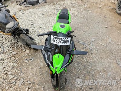 Piąte zdjęcie samochodu w środku: 2023 KAWASAKI EX650 R VIN:ML5EXER10PDAA7908 - miniatura
