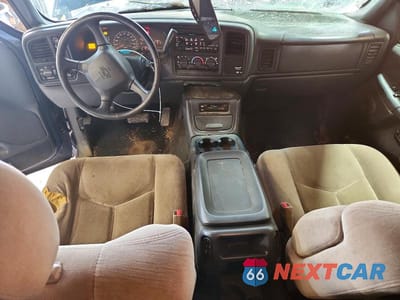 Zdjęcie 8 z 12 samochodu: 2001 CHEVROLET SILVERADO K1500 VIN:2GCEK19T711343946 - miniatura