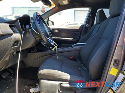 Zdjęcie 7 z 12 samochodu: 2018 TOYOTA C-HR XLE VIN:NMTKHMBX2JR053685 - miniatura