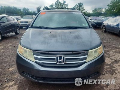 Piąte zdjęcie samochodu w środku: 2011 HONDA ODYSSEY EXL VIN:5FNRL5H69BB029859 - miniatura