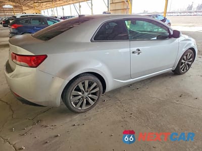 Trzecie zdjęcie samochodu z tyłu: 2013 KIA FORTE SX VIN:KNAFW6A34D5713896 - miniatura