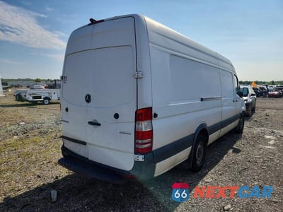 Trzecie zdjęcie samochodu z tyłu: 2017 MERCEDES-BENZ SPRINTER 2500 VIN:WD3PE8CD2HP566543 - miniatura