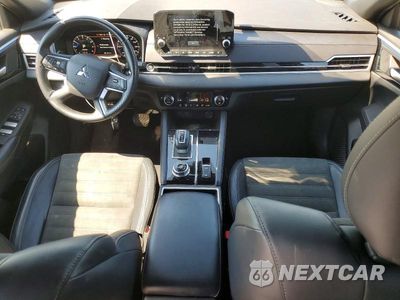 Zdjęcie 8 z 14 samochodu: 2023 MITSUBISHI OUTLANDER SE, BLACK EDITION, SAM VIN:JA4J3UA80PZ057547 - miniatura
