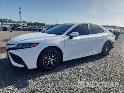 2024 TOYOTA CAMRY SE 4T1G11AK5RU914019 - główne zdjęcie licytacji z USA - miniatura